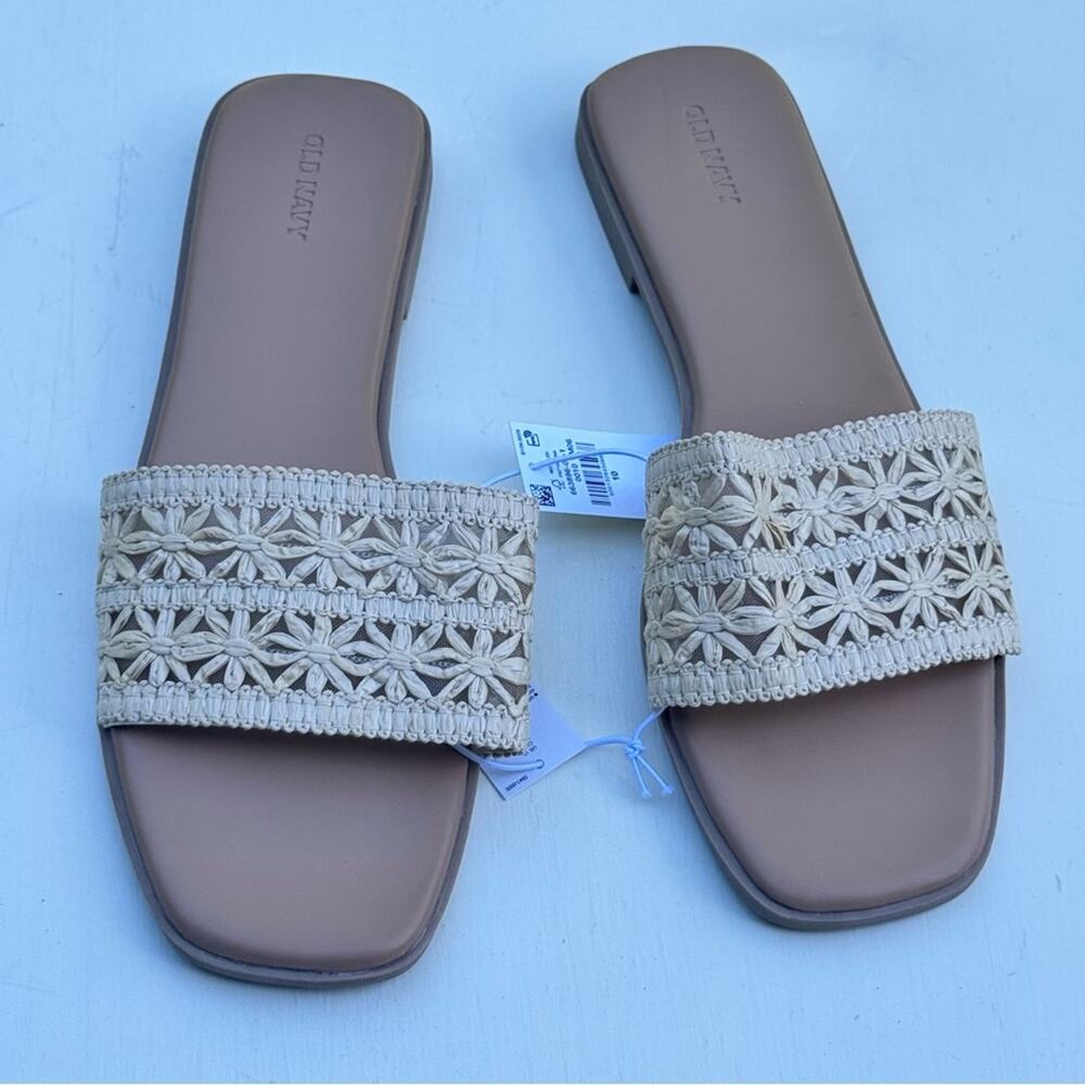 Old Navy Women's Crafted Flower Design Totally Natural Slip On Sandals Sz 10